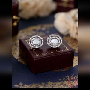 New 925 sterling silver oval white opal earrings